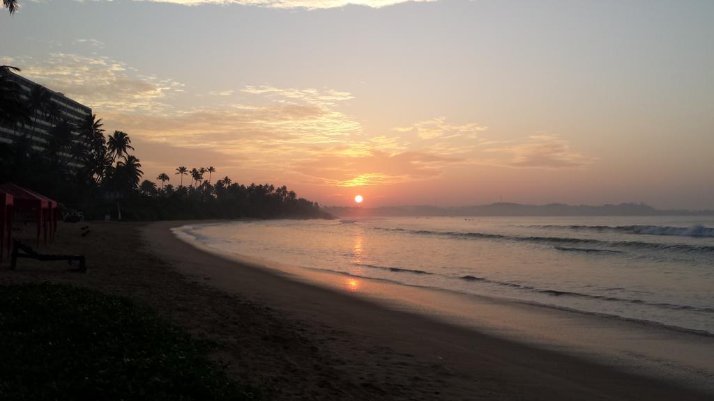 Aknara Rest Hotel Weligama Exterior photo