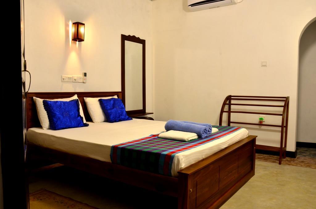 Aknara Rest Hotel Weligama Exterior photo