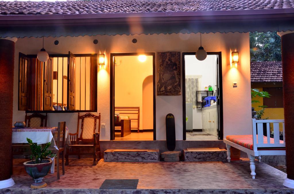 Aknara Rest Hotel Weligama Exterior photo