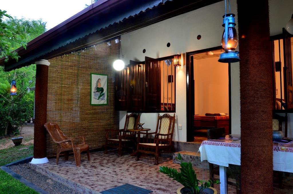 Aknara Rest Hotel Weligama Exterior photo